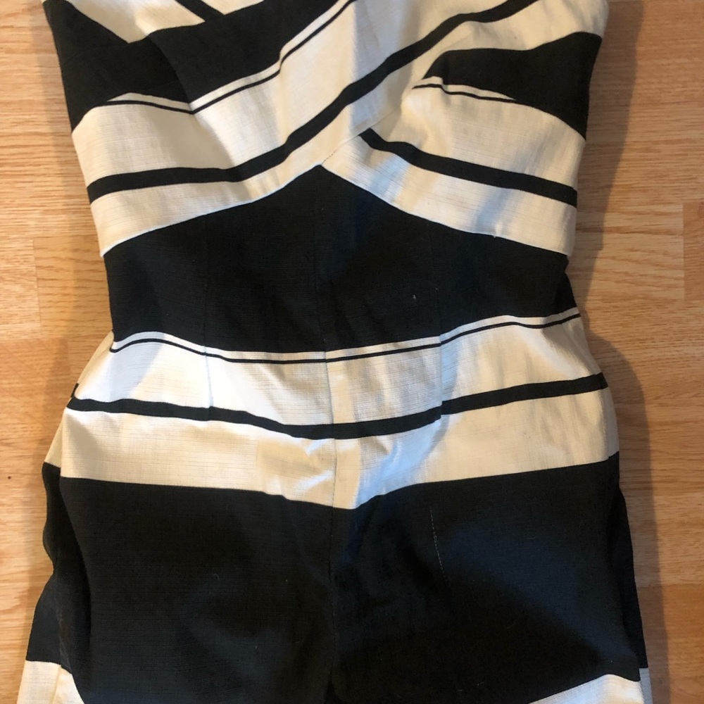 Jumpsuit tube top with high waisted bottom perfect for thick thighs !